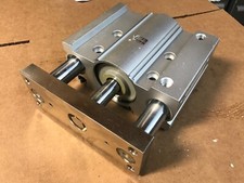 NEW SMC MGPM80-100 GUIDED PNEUMATIC SLIDE CYLINDER Bore 80mm Stroke 100mm