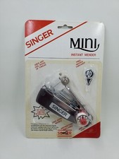 CR2 Vintage Singer Mini Mender Hand Held Sewing Sealed In Package