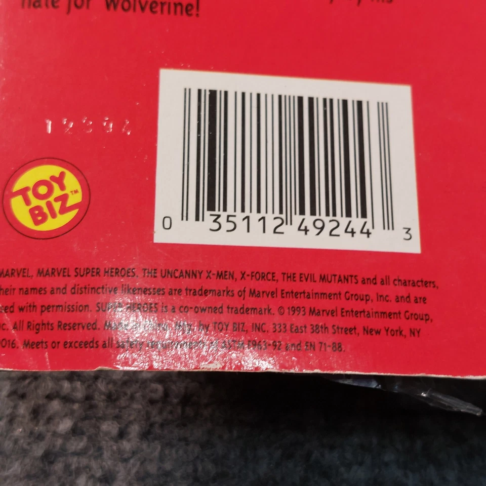 Figura de acción Toy Biz X-Men Sabretooth 1993 Snarl & Swipe Marvel Uncanny Mutants Foto 4 de 4