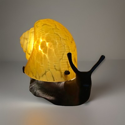 Vintage Design Schneckenlampe (ähnlich Tin Chi Schneckenlampe) In Glass