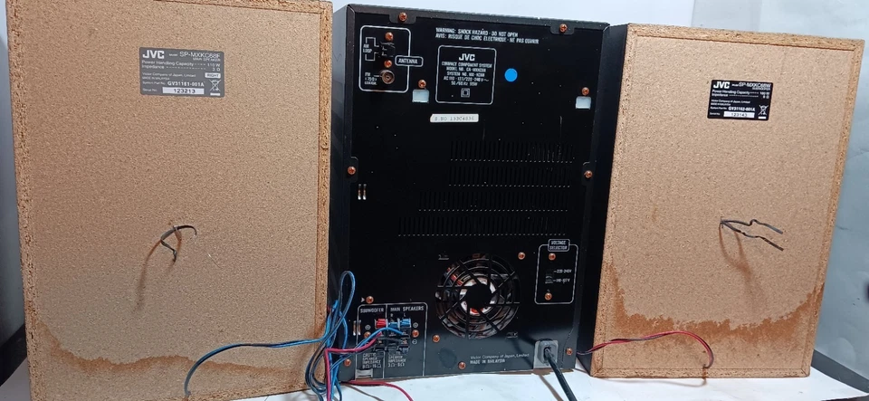 JVC MX-KC68 CD i dock 400W Stereo System With Subwoofer And Remote - 1 Speaker - Image 2 of 3