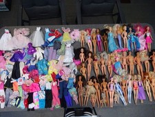 Großes Bastler-Konolut defekte Barbies u. ä...