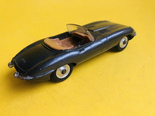 Corgi Toys Jaguar XK E Type - Picture 4 of 8