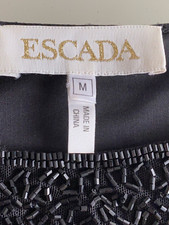 Blusa sin mangas con cuentas de lentejuelas negra Escada talla M