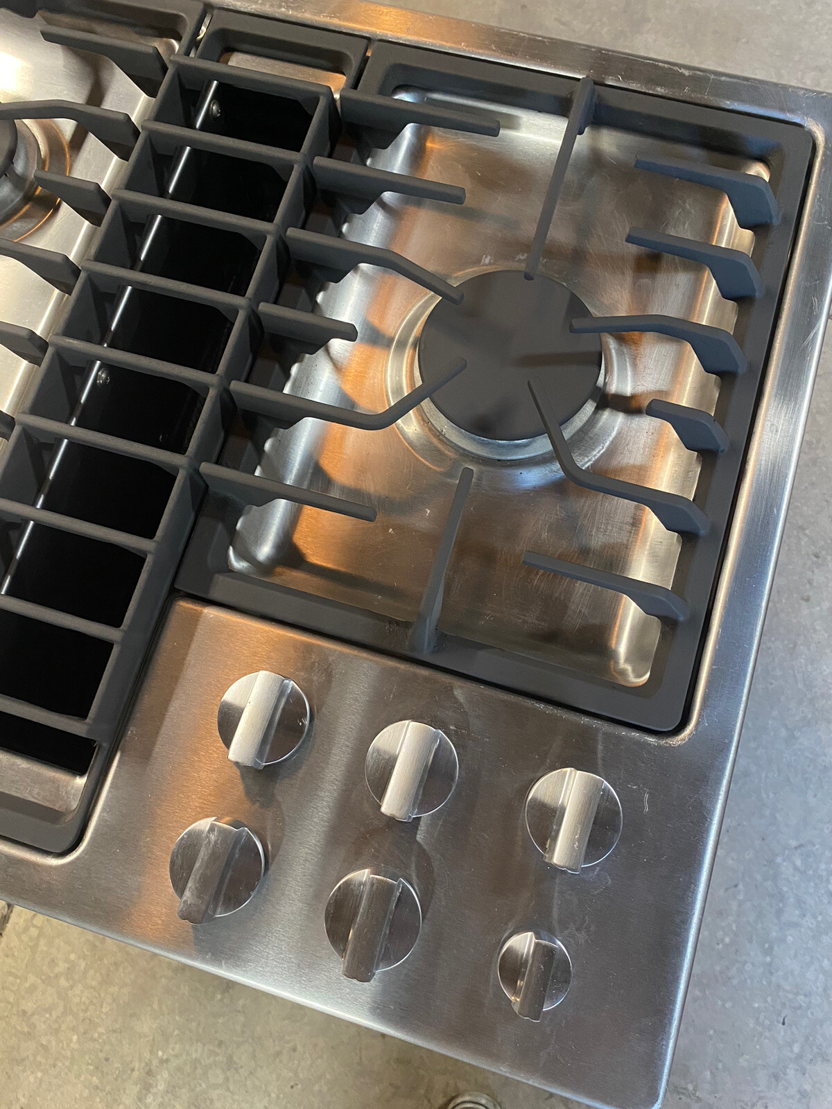 JennAir 36” Gas Stainless Steel Downdraft Cooktop Model JGD3536WS01