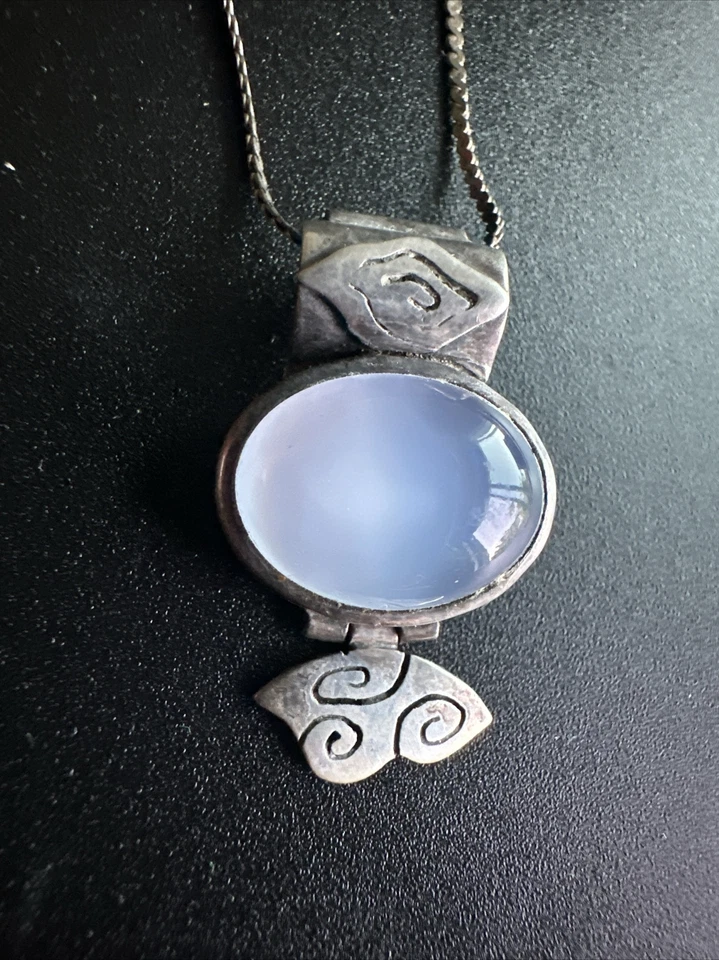 复古纯银月光石吊坠项链 — 第 4/4 张图片