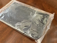 United Airlines International First Amenity Kit Black w/ Grey Zip Pouch Sealed