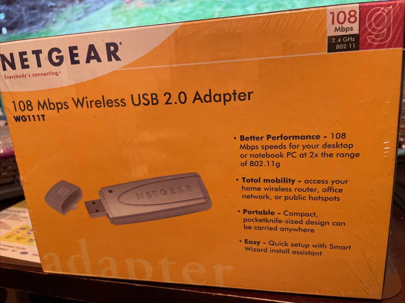 NETGEAR WG111T 108 Mbps Wireless Router USB 2.0 Adapter 