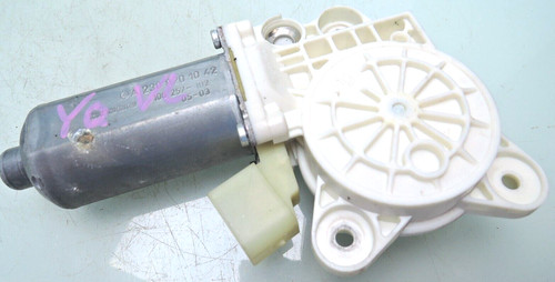 MERCEDES VANEO / W414 / FENSTERHEBERMOTOR / vorne links / 2308201042 (YQ19)