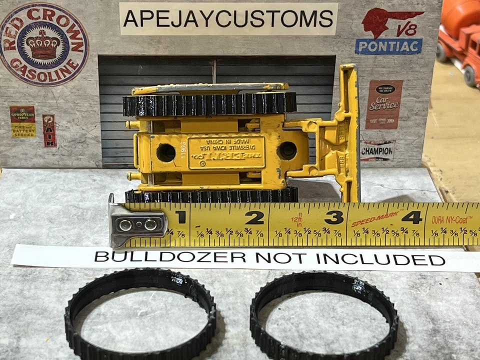 Ertl John Deere Bulldozer (TRACKS ONLY) - Image 3 of 3