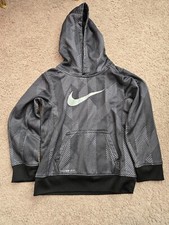 Nike Boy's Therma-fit Sport Training Performance Hoodie Top, Gray/Black, Small
