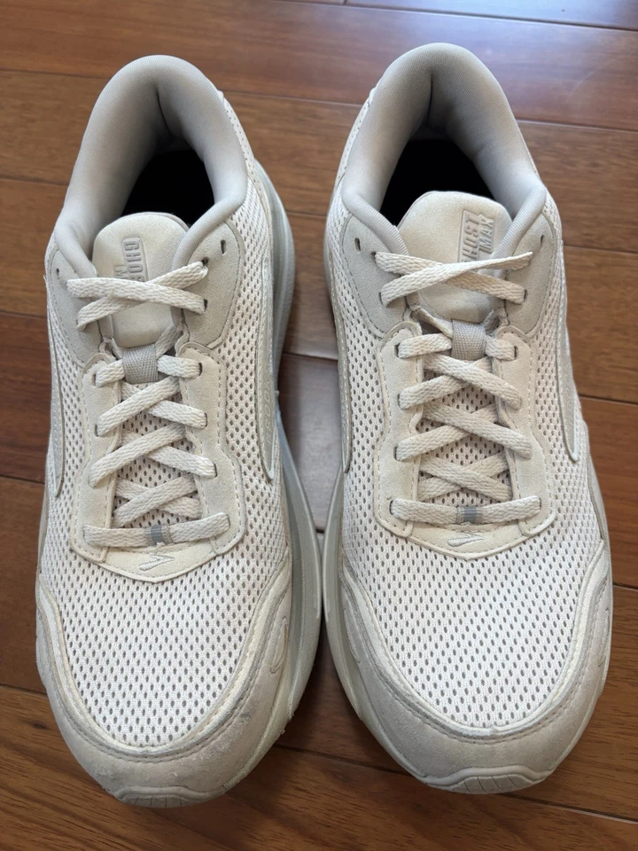 Talla 10,5 W - Brooks Ghost Max gamuza tostada/beige Foto 3 de 4