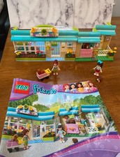 LEGO Friends Heartlake Vets Clinic 3188 Building Kit with Instructions retired