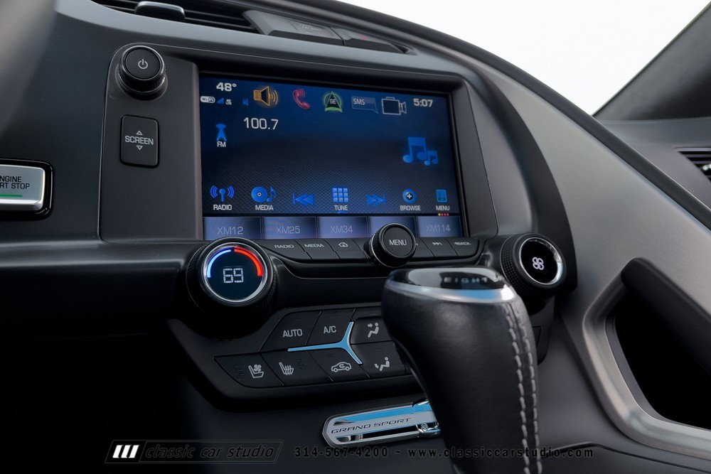 2019 Gray Chevrolet Corvette   | C7 Corvette Photo 4