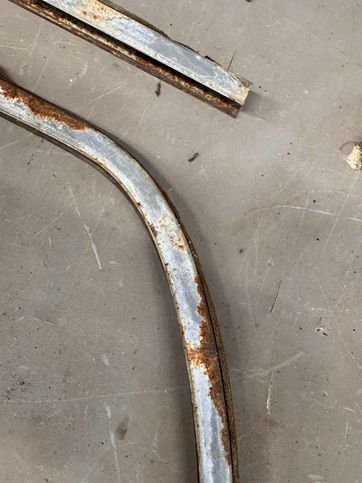 Chevelle Lemans 1968-1972 ventana trasera puerta trasera vidrio pista canal vista crucero Foto 3 de 4