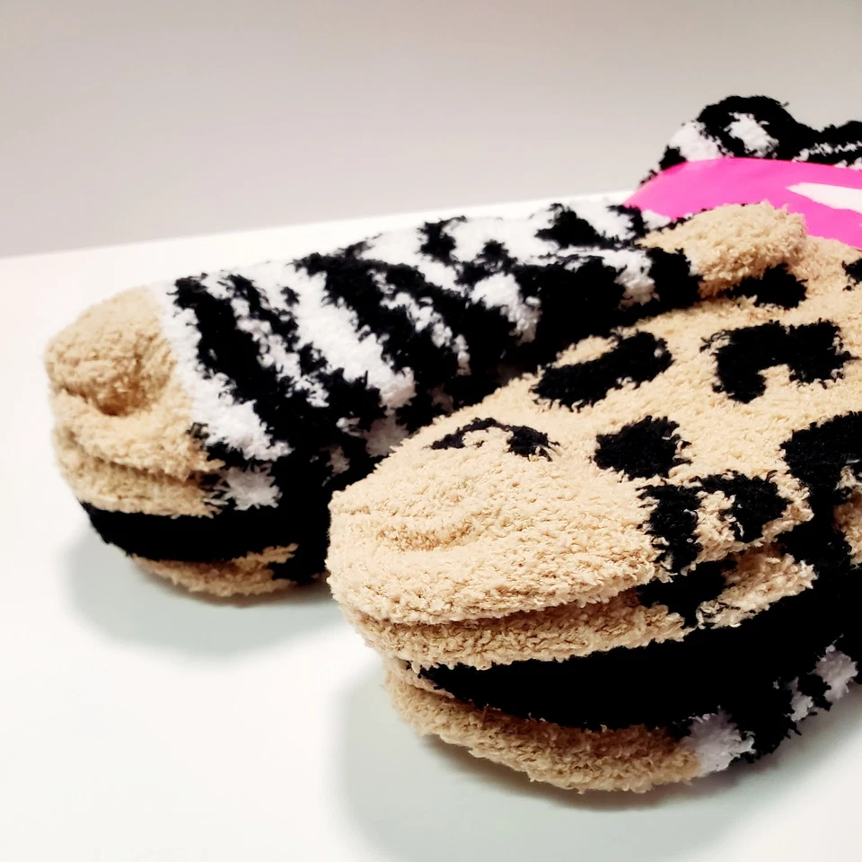 Calcetines de felpa Betsey Johnson 6-Pk estampado animal talla 5-10 leopardo cebra guepardo lisos Foto 3 de 3