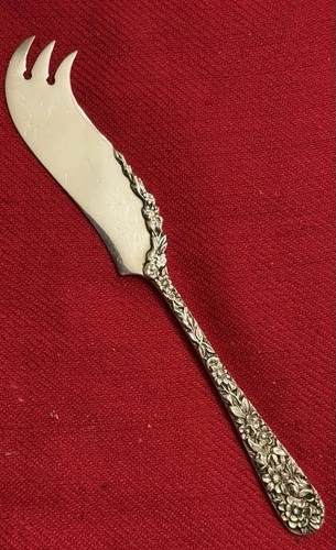 RARE S. KIRK & SON REPOUSSE STERLING CHEESE KNIFE