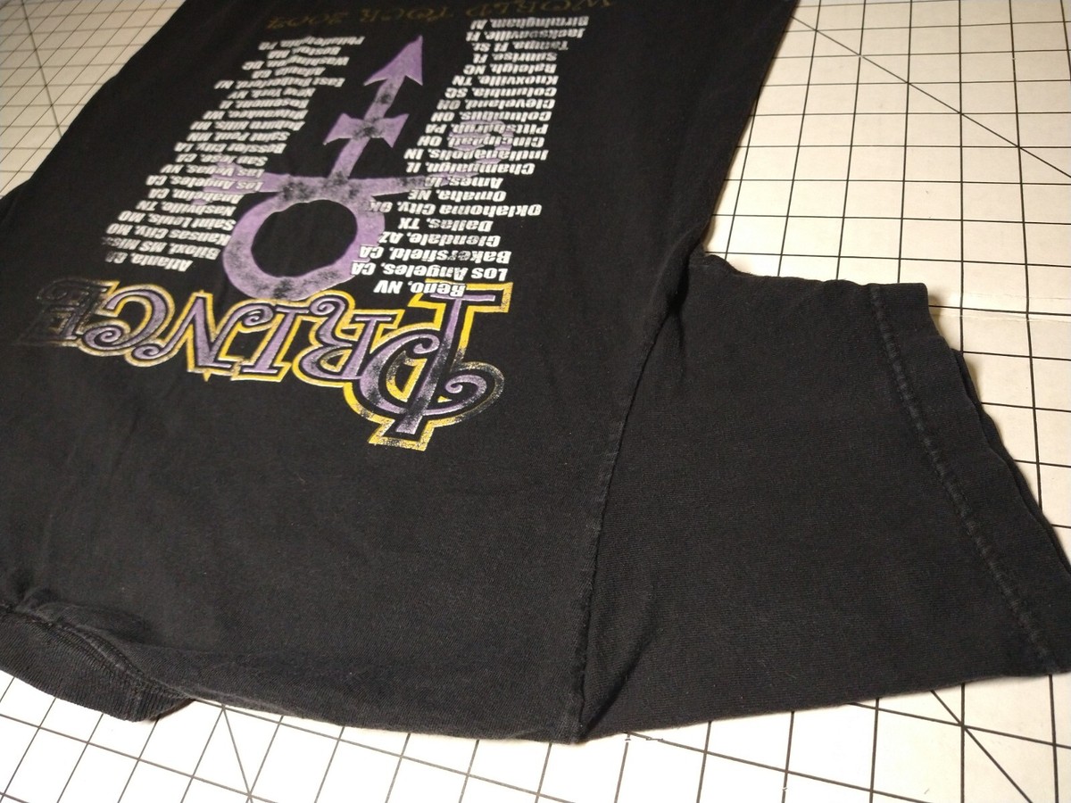 チリ　NEVADA VTG PRINCE 2004 World Tour Tee Shirt MUSICOLOGY Medium/Large