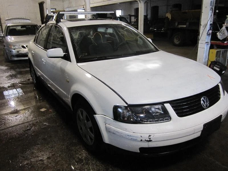 Used Interior Rear View Mirror fits: 1999 Volkswagen Passat  Grade A Foto 2 de 4