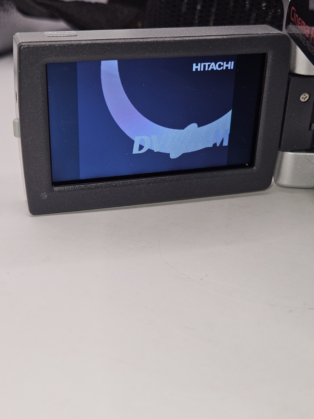 Hitachi DZGX5080A DVD cam Video Camera 30x Zoom Camcorder W Cables