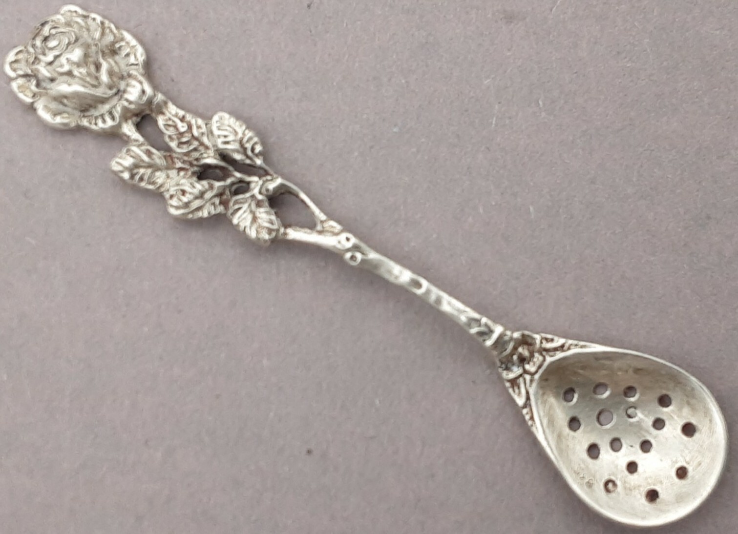 Salzlöffel Hildesheimer Rose 835er Silber floral Kaviarlöffel floral (113)