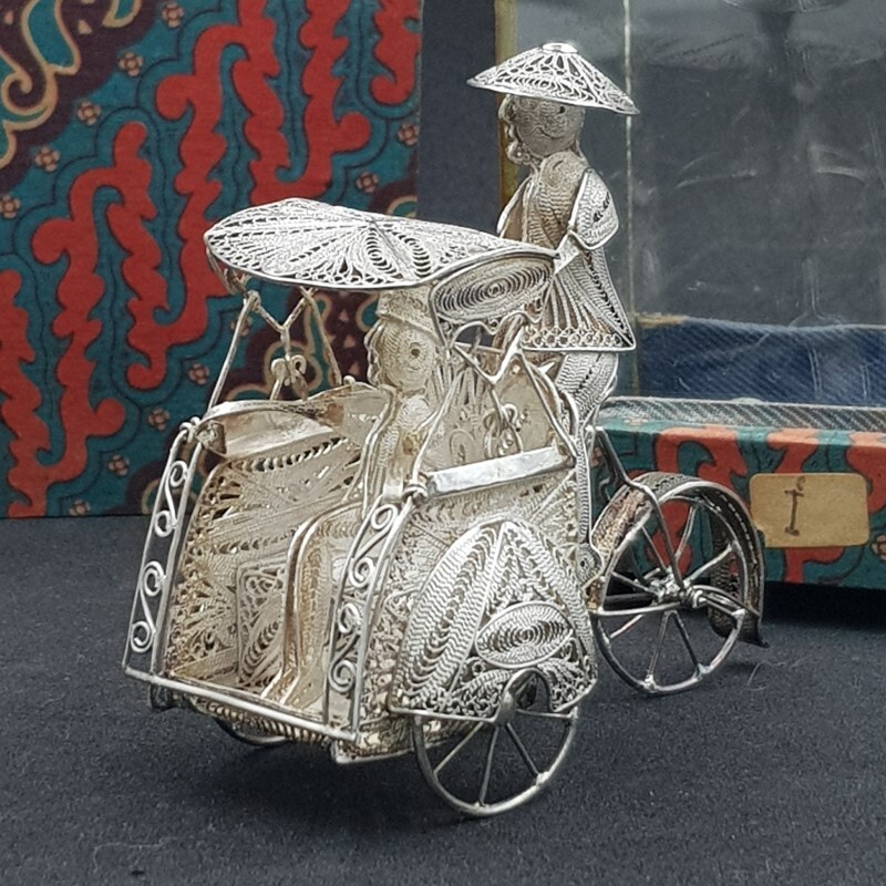 Vintage FOLK ART ペルー 銀細工 Silver925 リャマ Amazon.co.jp