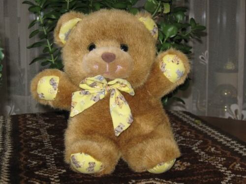 Anna Club Plush Vintage Brown Teddy Bear 10 Inch Yellow Fabric Paw Pads 1980s - Picture 1 of 4