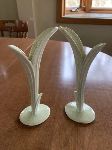 A Pair Of Vintage Green Speckled Bauer Pottery Vases 7.25” Tall