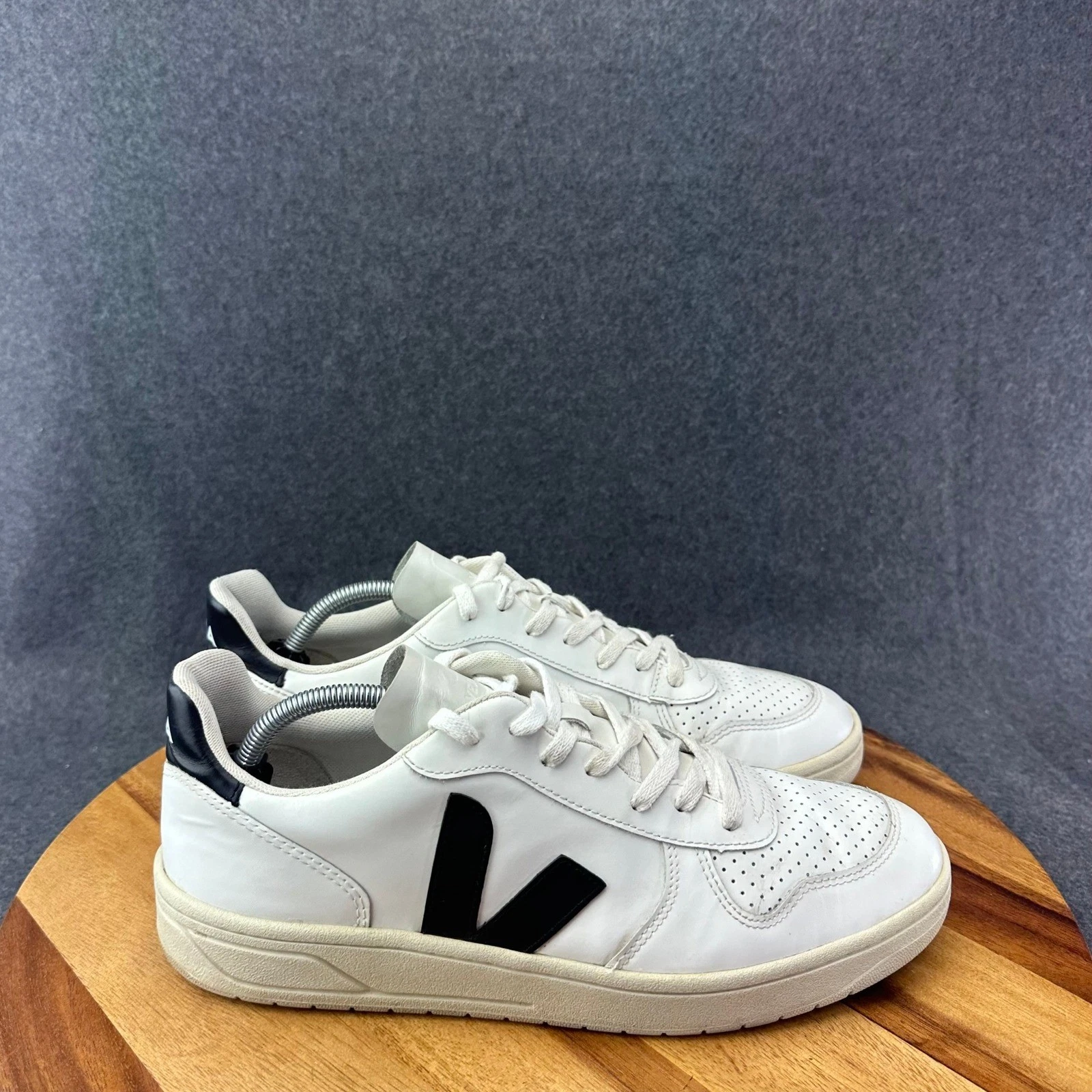 Veja V-10 Shoes White Black Leather Sneakers Low Top Casual Mens Size 12