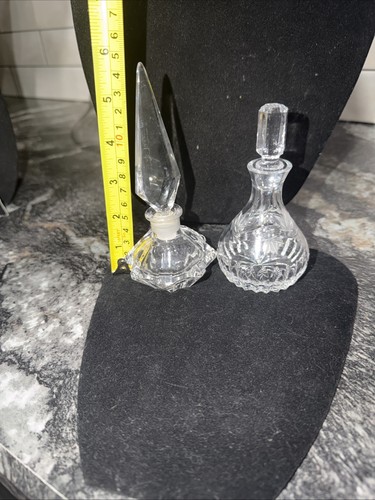 Small Etched Glass Perfume Bottles (2) - 第 3/3 張圖片