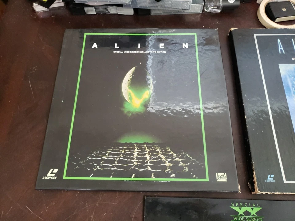 Lot Of 3 Laserdiscs Alien Box Aliens Box Alien 3 Trilogy Sci-fi Xenomorphs W17 - Image 2 of 4