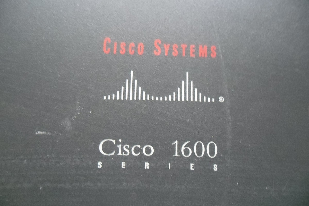 Cisco Systems 1601 Cisco 1600 Series Router with Power Supply