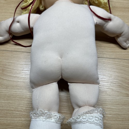 Muñeca original vintage MN Thomas parche de col rubia ojos azules coletas 1984 - Imagen 6 de 7
