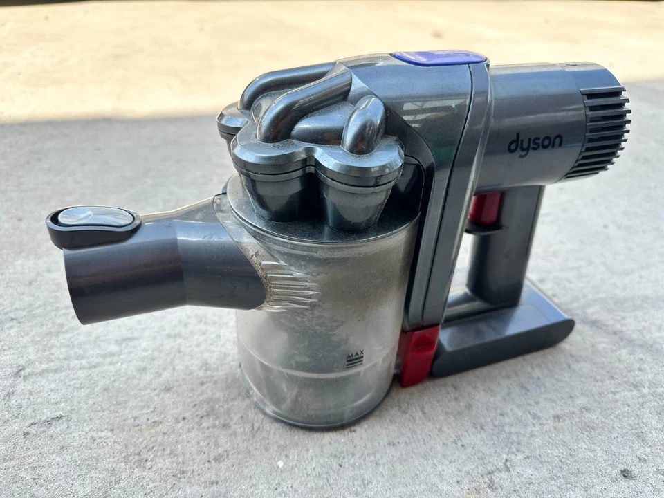 Dyson DC44 Vacuum Cleaner Body Cyclone Bin Filter & Battery Silver - Image 3 of 4