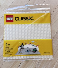 LEGO - Classic Baseplate White And Green, 10700, 11010. Brand New! Never Opened