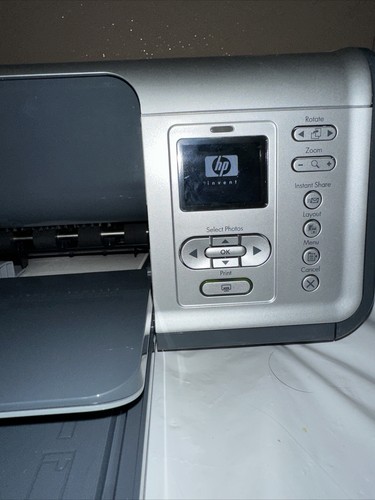 HP Photosmart 8050 Digital Photo Inkjet Printer. - Picture 2 of 8