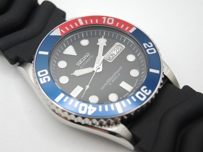 NEW SEIKO 10BAR PEPSI AUTOMATIC 7S26-0040 LARGE BLACK DIAL MEN'S