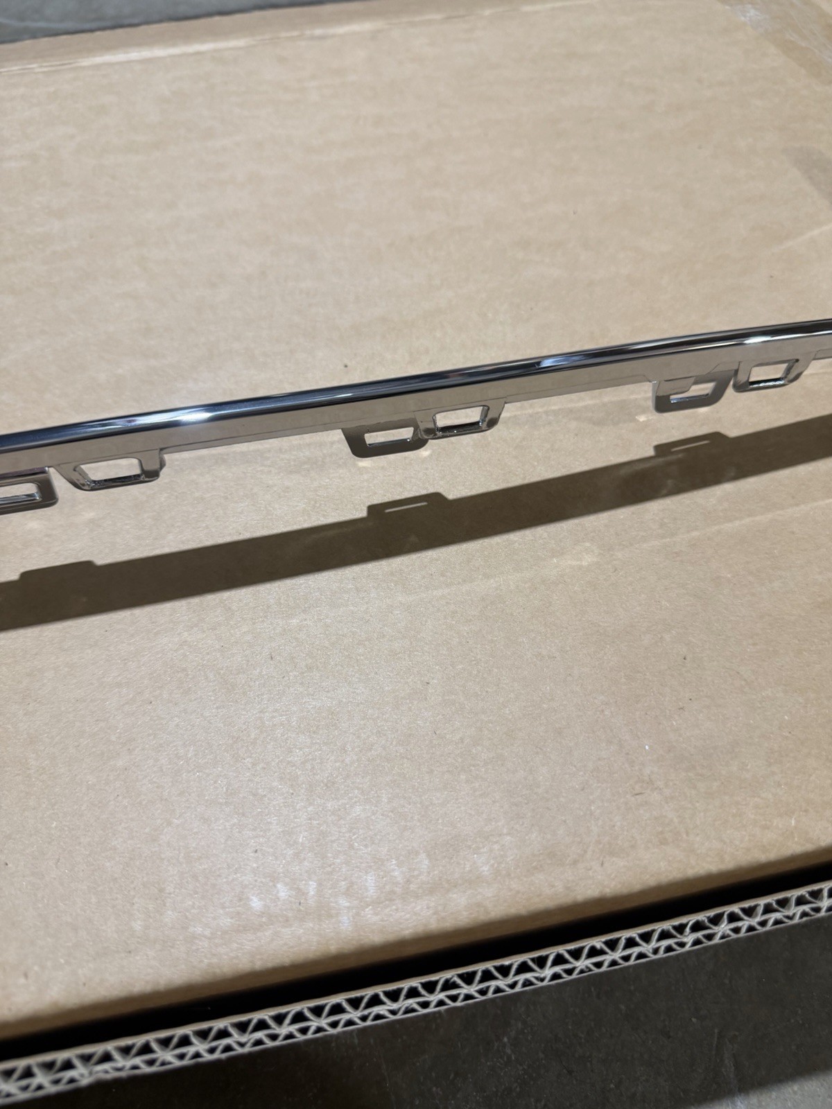 2018-2020 Rolls Royce Ghost Front Bumper Center Molding Trim Chrome Lower