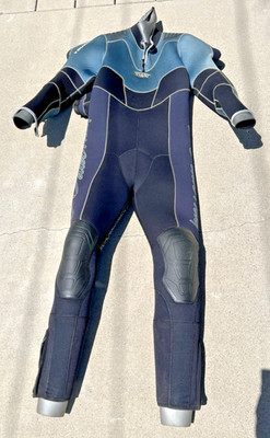 Waterproof Semi-Dry 7mm Taurus SCUBA Wetsuit with Zippered Arms and Legs