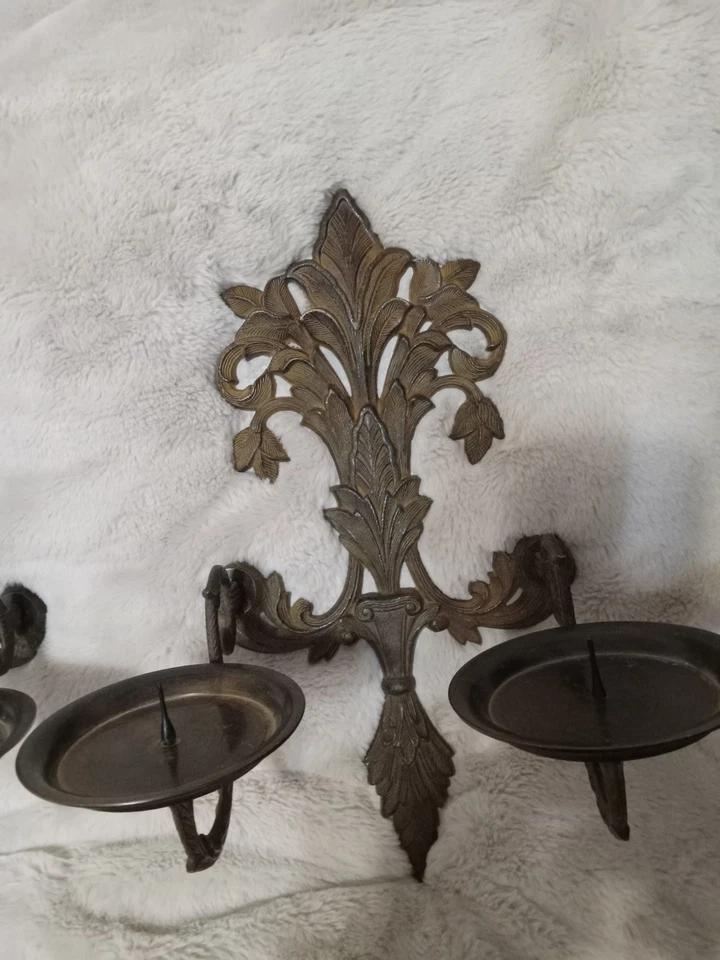 Par de apliques de pared antiguos de bronce cada uno con dos velas pátina es precioso Foto 4 de 4