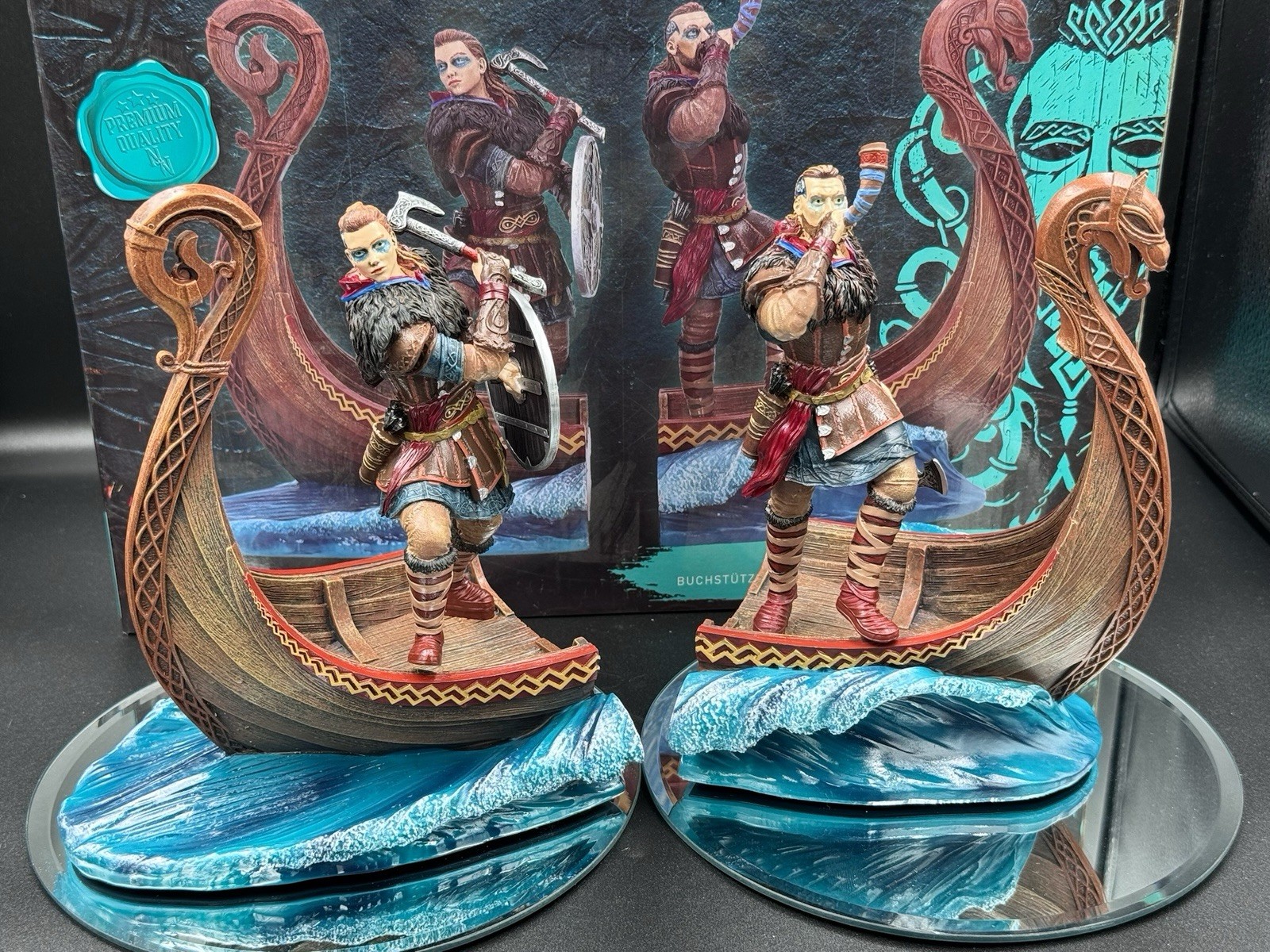 Assassin's Creed® Valhalla Bookends 31cm