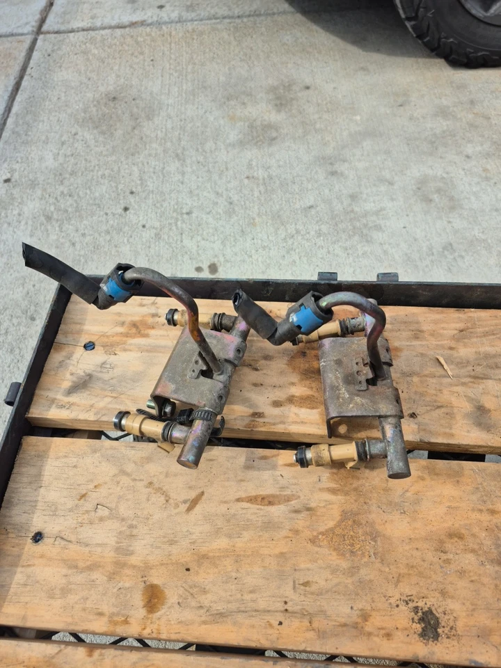 Juego de inyectores de combustible con riel para 06-10 Subaru Forester 2.5 NO TURBO AWD Foto 3 de 3