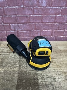 DeWalt DCW210B 20V Cordless 5" Variable Orbital Sander (Tool Only) Used