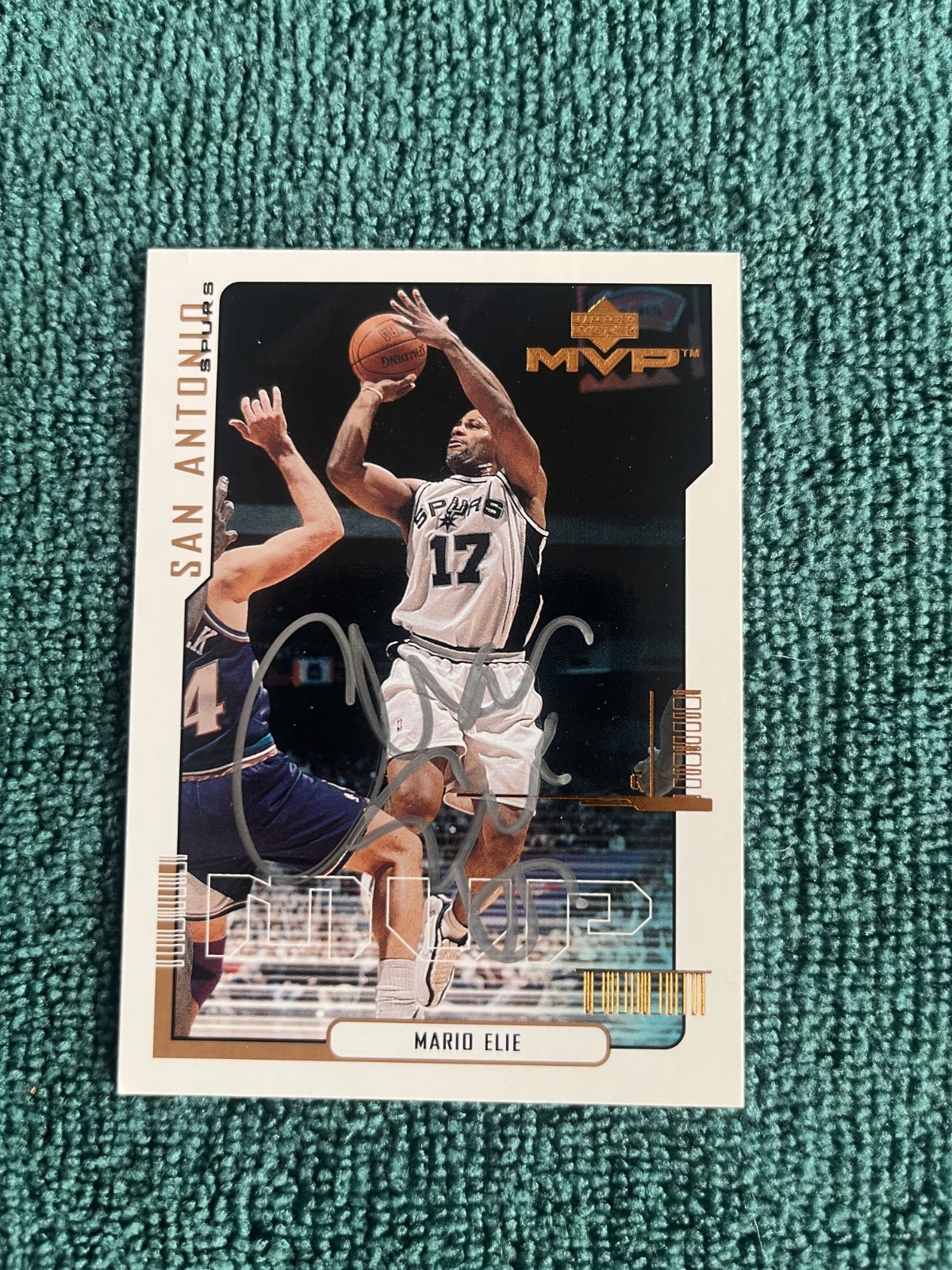 2000-01 Upper Deck MVP Mario Elie #156 Hand Sign Auto autograph