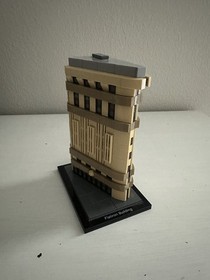 USED LEGO ARCHITECTURE: Flatiron Building, New York (21023)
