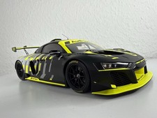 Spark Audi R8 LMS GT2 1:18