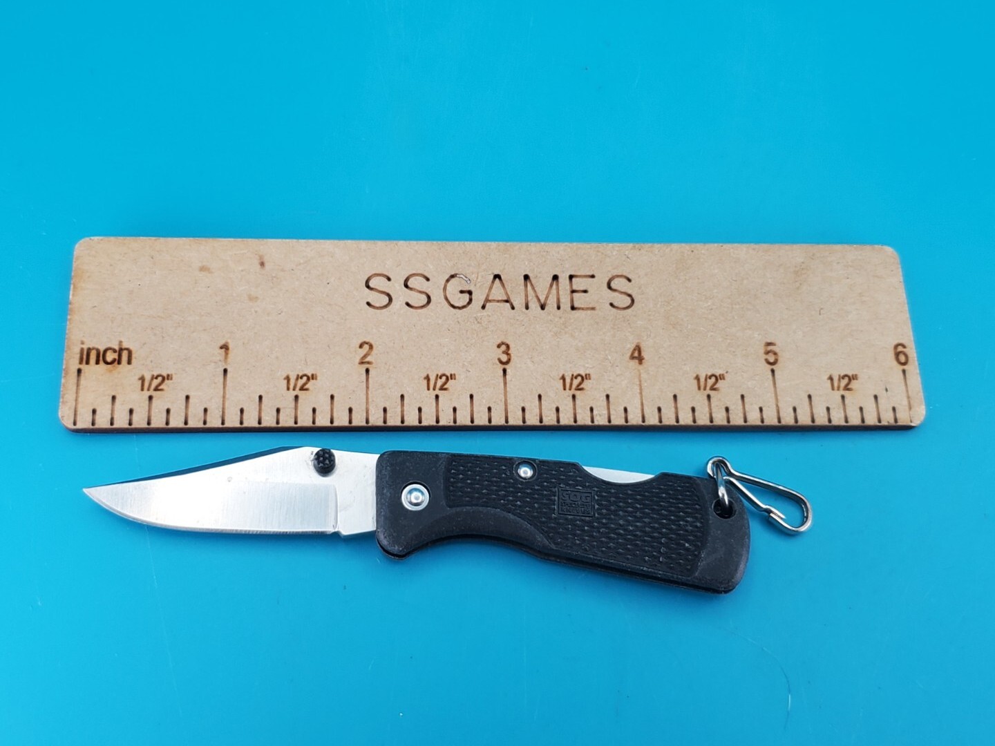 SOG Specialty Knives Small Lockback Plan Edge Pocket Knife! Seki, Japan