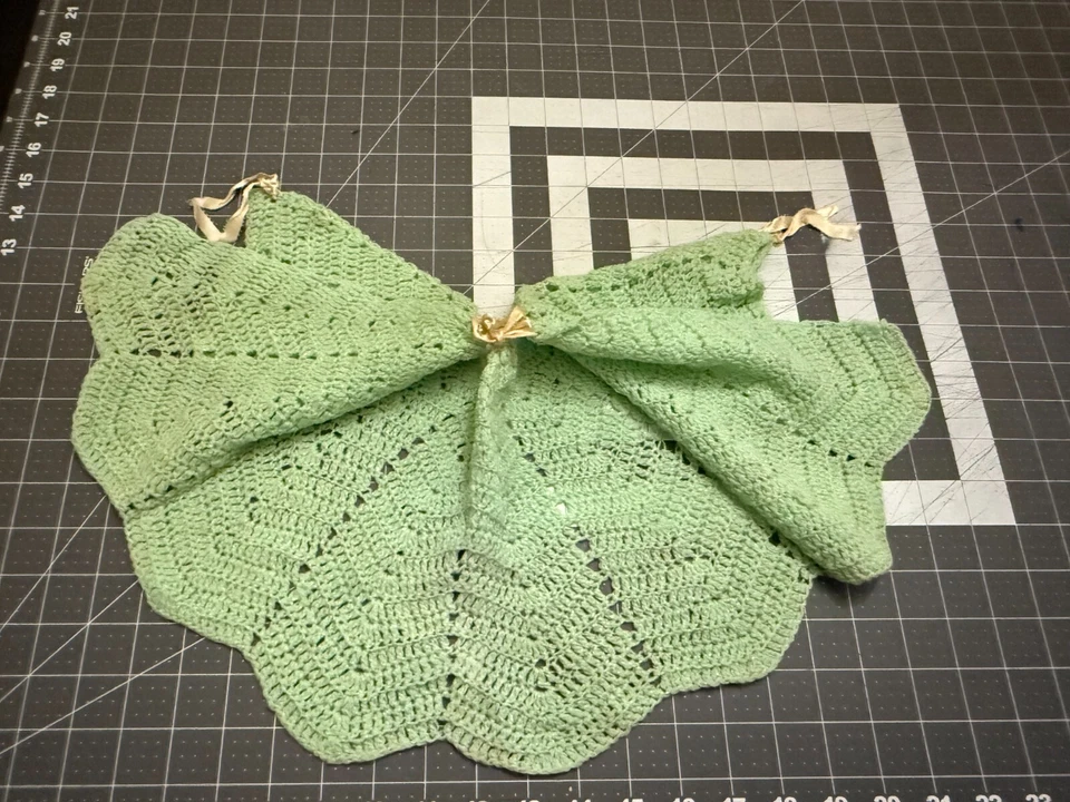 Vestido tejido vintage c. 1940-50 bebé niña verde menta hecho a mano Foto 3 de 4