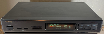 TUNER RADIO ONKYO QUARTZ SYNTHESIZER FM STEREO / AM TUNER RI