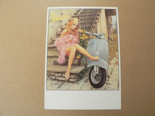 VESPA SCOOTER PIN-UP GIRL 8857 SCOOTER MOTORCYCLE  POSTCARD  - Photo 1/1